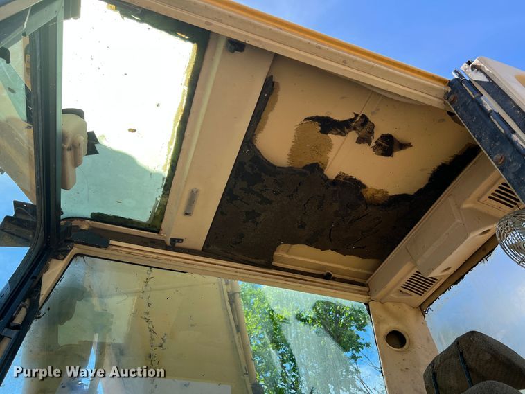 image for item KC9839 1999 Caterpillar 322BL  long reach excavator