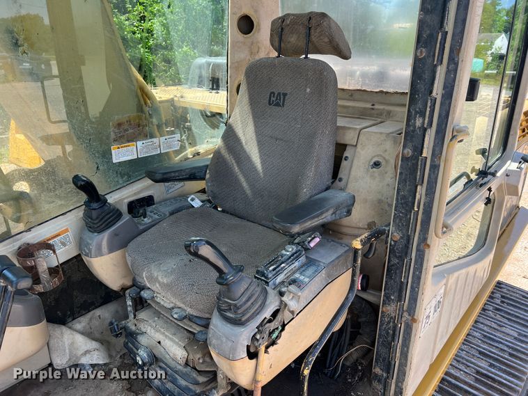 image for item KC9839 1999 Caterpillar 322BL  long reach excavator