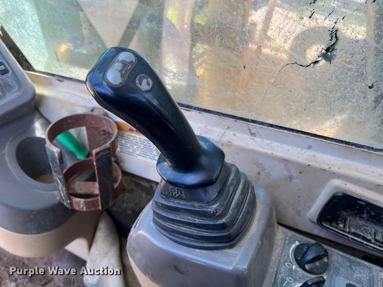 image for item KC9839 1999 Caterpillar 322BL  long reach excavator