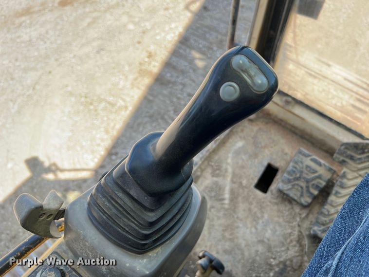 image for item KC9839 1999 Caterpillar 322BL  long reach excavator