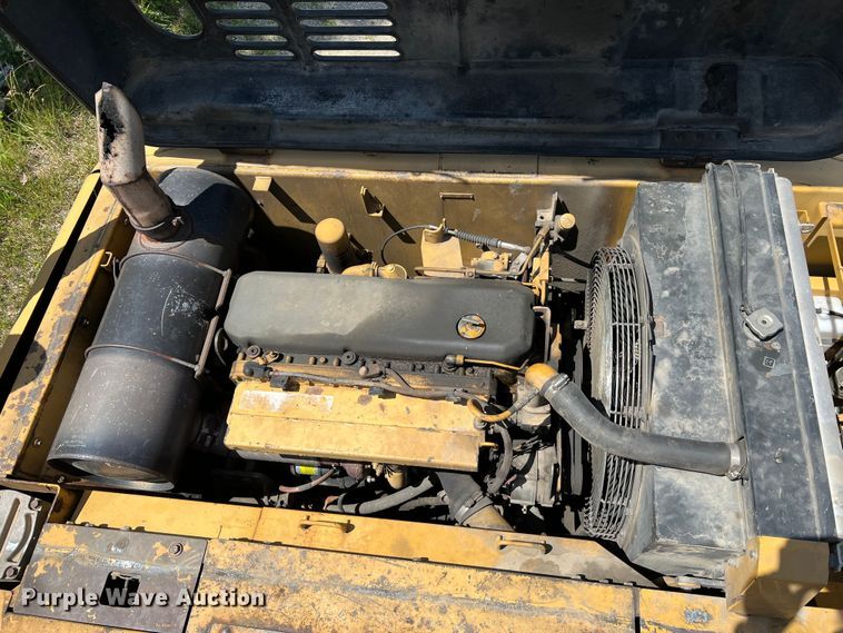 image for item KC9839 1999 Caterpillar 322BL  long reach excavator