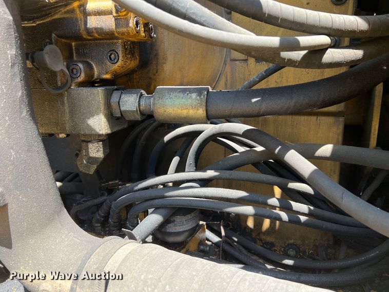 image for item KC9839 1999 Caterpillar 322BL  long reach excavator