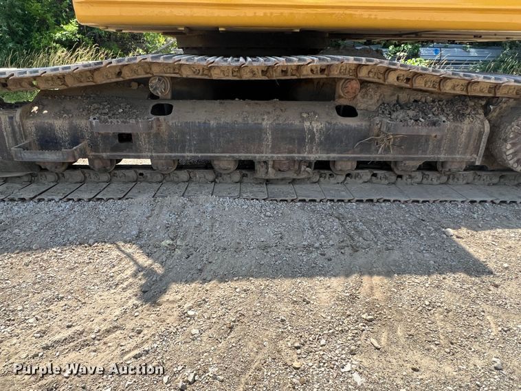 image for item KC9839 1999 Caterpillar 322BL  long reach excavator