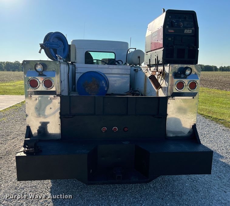 image for item KC9847 1995 Kenworth T300  utility / service truck