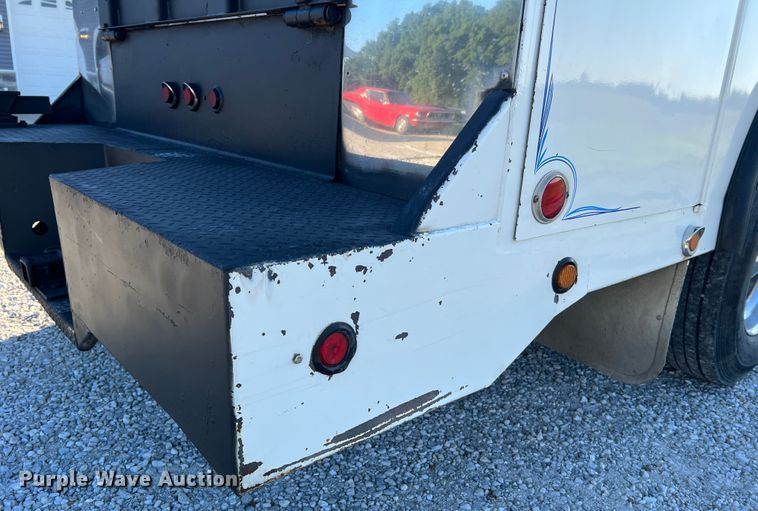 image for item KC9847 1995 Kenworth T300  utility / service truck