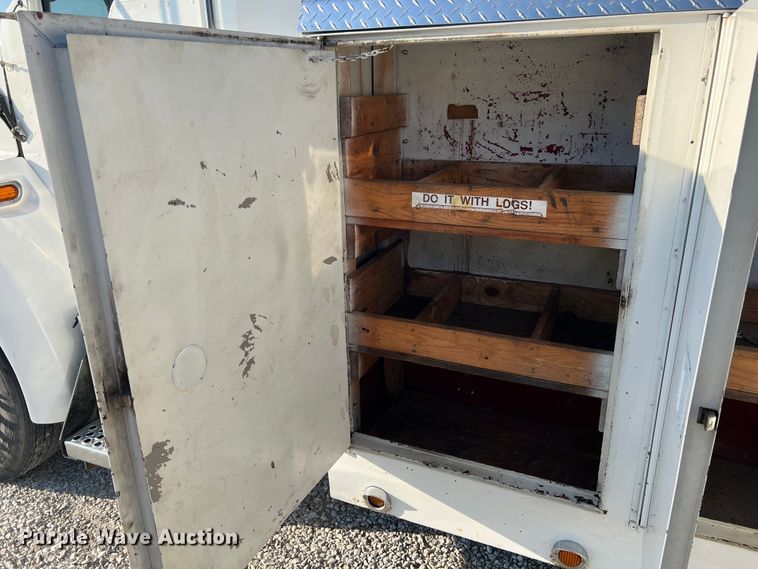 image for item KC9847 1995 Kenworth T300  utility / service truck