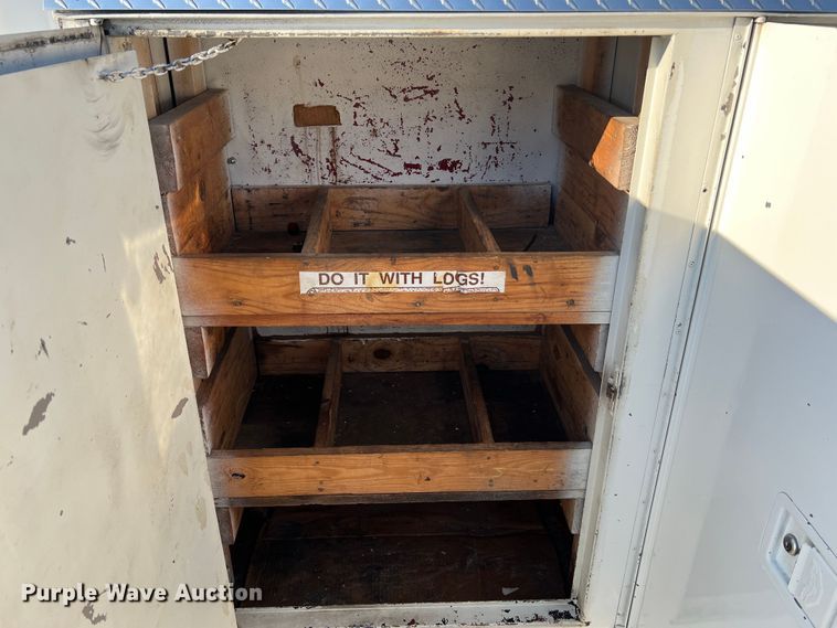 image for item KC9847 1995 Kenworth T300  utility / service truck