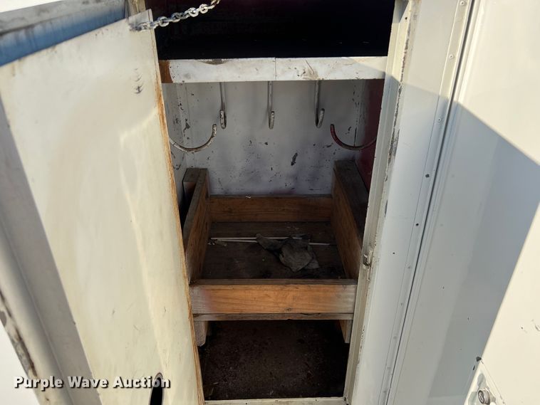 image for item KC9847 1995 Kenworth T300  utility / service truck