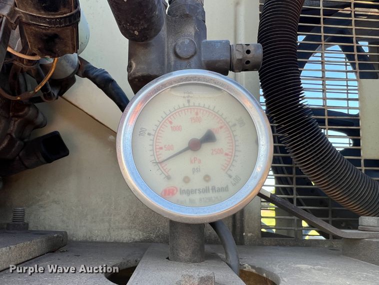 image for item KC9847 1995 Kenworth T300  utility / service truck