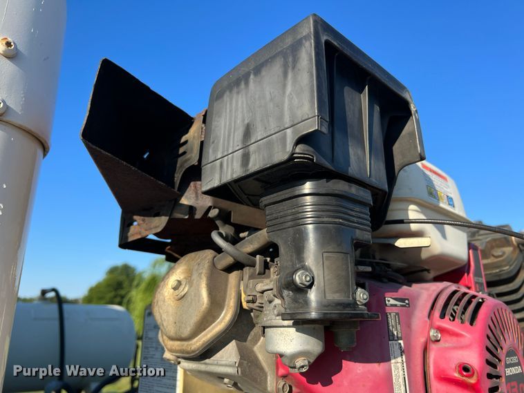 image for item KC9847 1995 Kenworth T300  utility / service truck