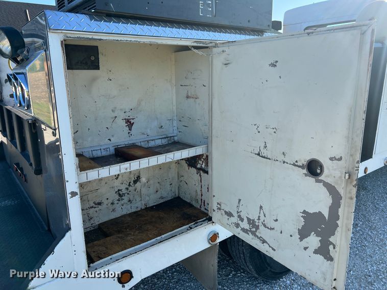 image for item KC9847 1995 Kenworth T300  utility / service truck