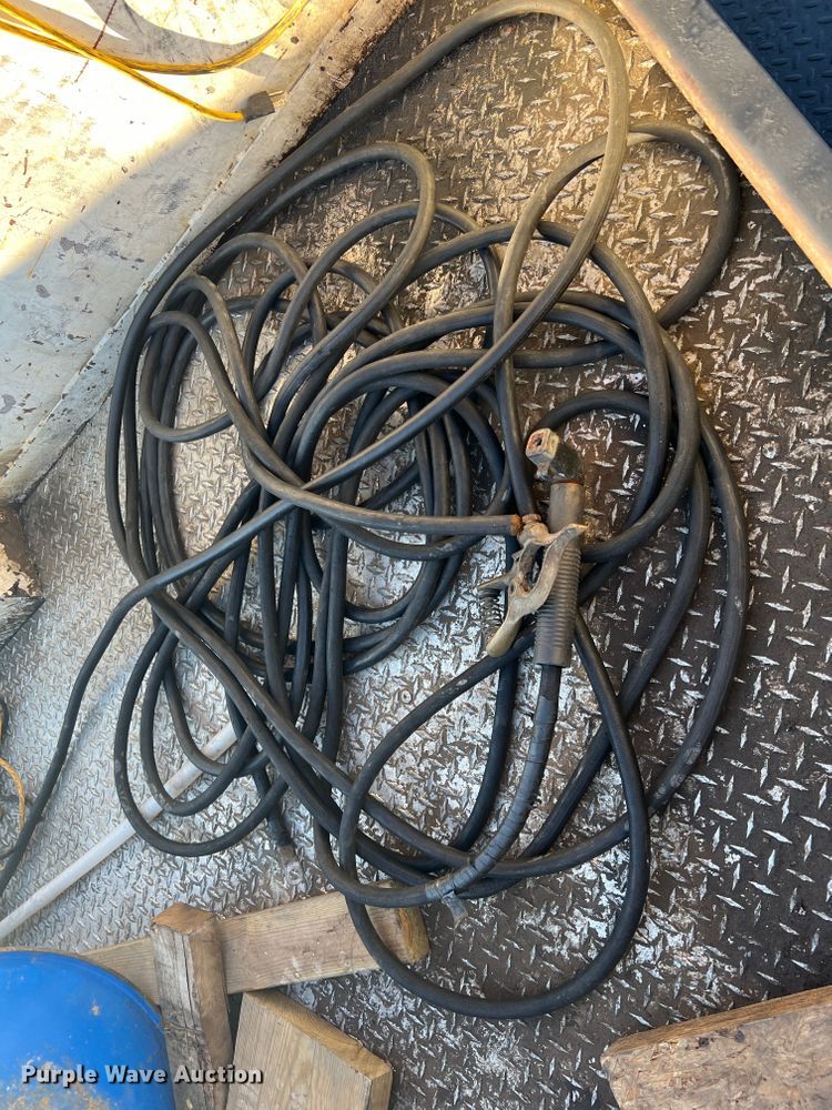 image for item KC9847 1995 Kenworth T300  utility / service truck