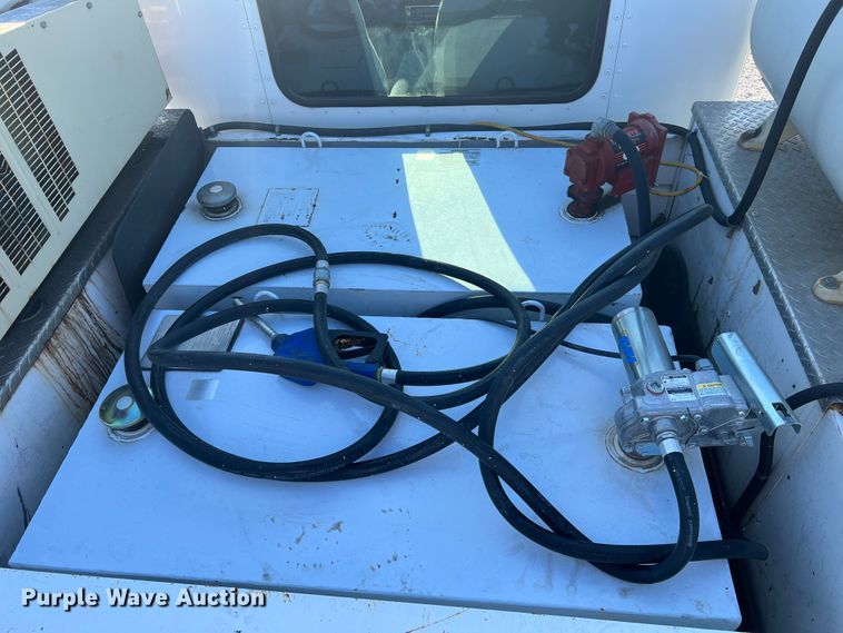 image for item KC9847 1995 Kenworth T300  utility / service truck