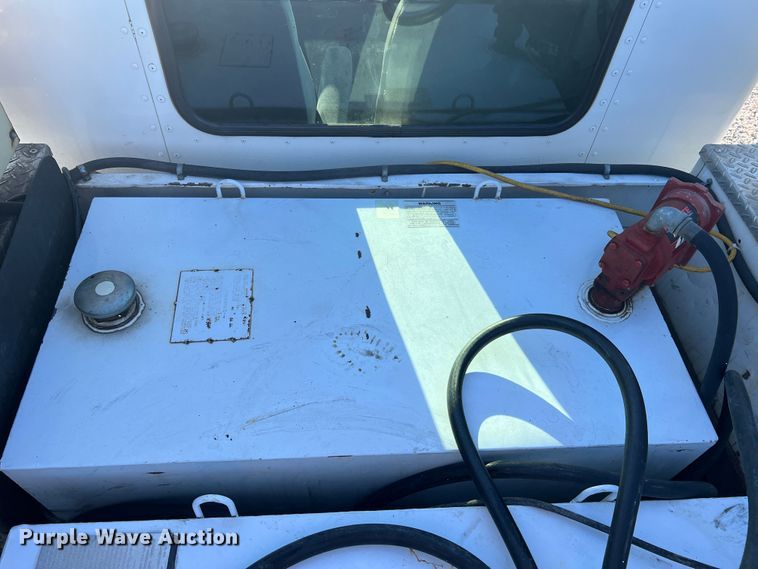 image for item KC9847 1995 Kenworth T300  utility / service truck