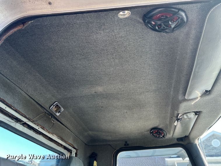 image for item KC9847 1995 Kenworth T300  utility / service truck