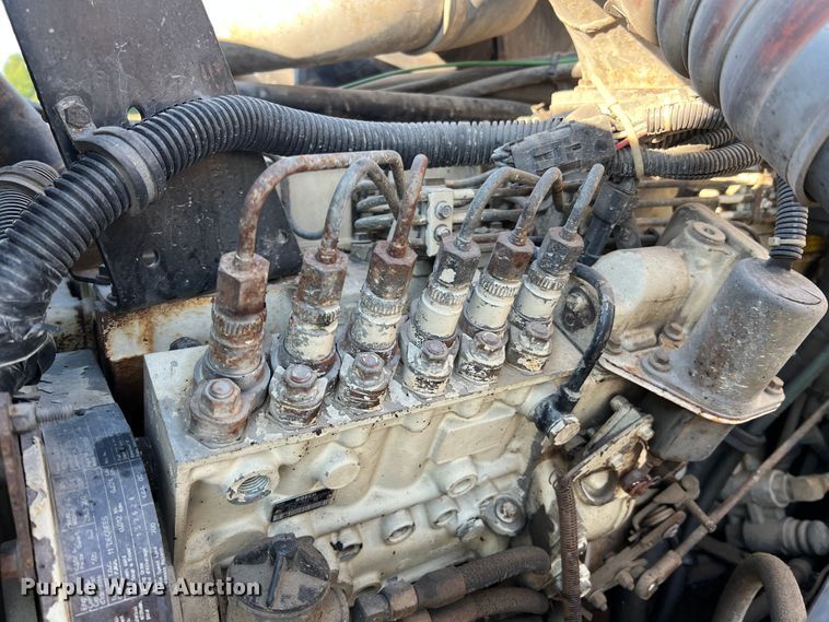 image for item KC9847 1995 Kenworth T300  utility / service truck