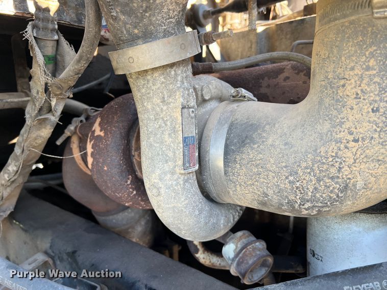 image for item KC9847 1995 Kenworth T300  utility / service truck