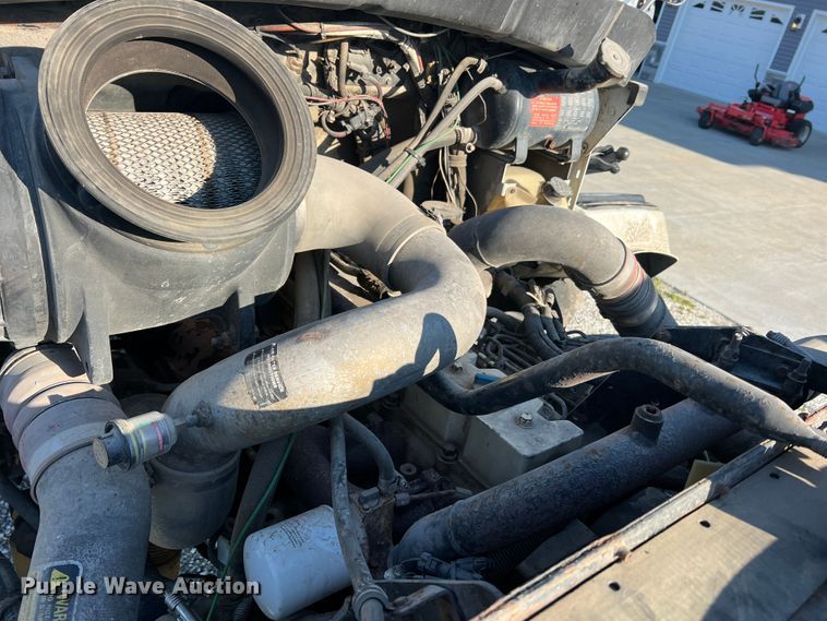 image for item KC9847 1995 Kenworth T300  utility / service truck