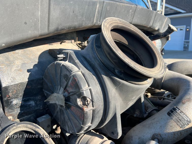 image for item KC9847 1995 Kenworth T300  utility / service truck