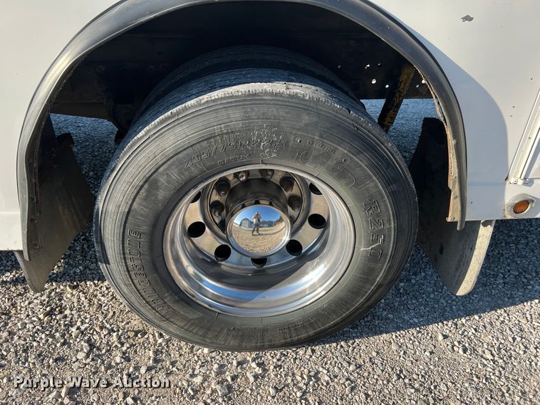 image for item KC9847 1995 Kenworth T300  utility / service truck