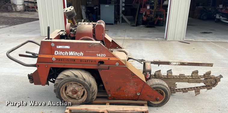 image for item KC9875 Ditch Witch 1420  trencher