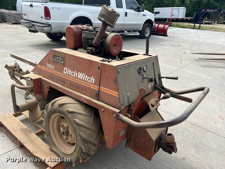 image for item KC9875 Ditch Witch 1420  trencher