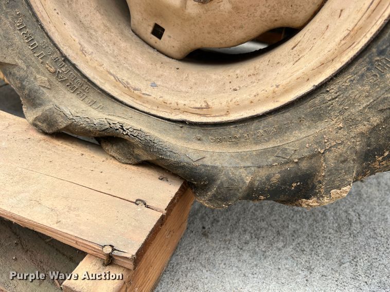 image for item KC9875 Ditch Witch 1420  trencher