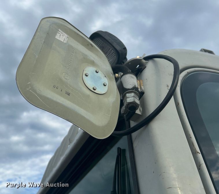 image for item KC9879 2008 Takeuchi TB180FR  excavator