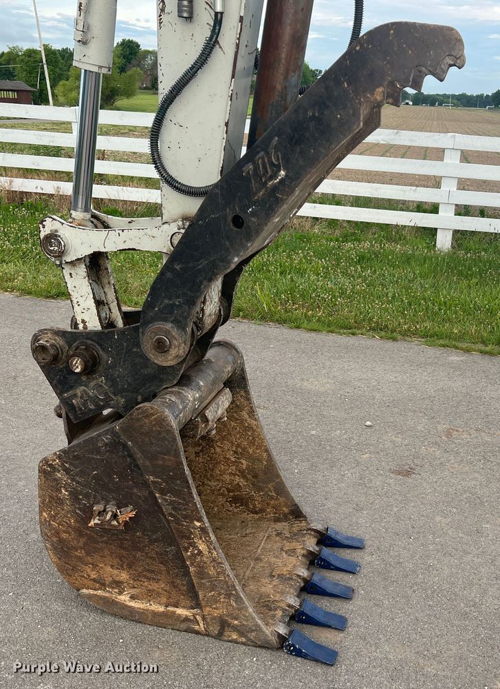 image for item KC9879 2008 Takeuchi TB180FR  excavator