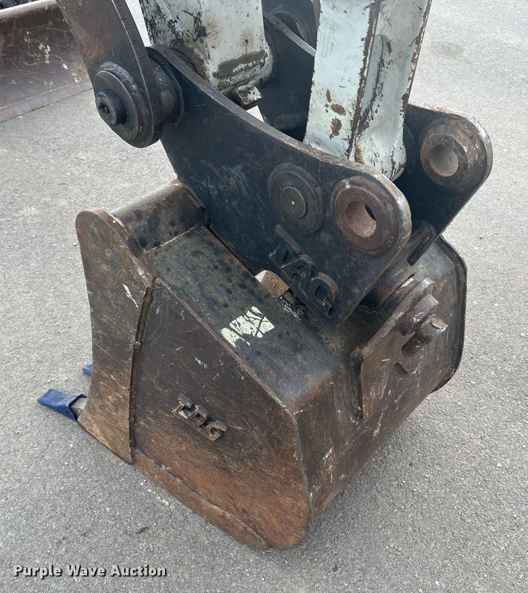 image for item KC9879 2008 Takeuchi TB180FR  excavator