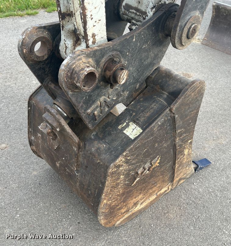 image for item KC9879 2008 Takeuchi TB180FR  excavator