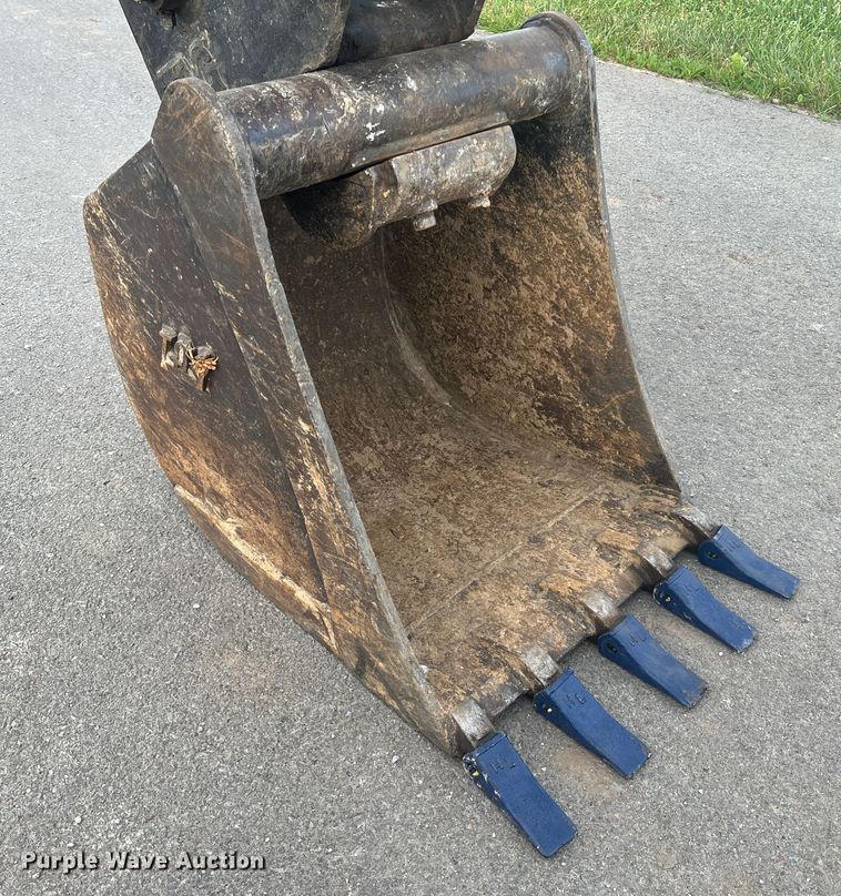 image for item KC9879 2008 Takeuchi TB180FR  excavator