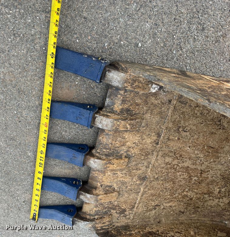 image for item KC9879 2008 Takeuchi TB180FR  excavator