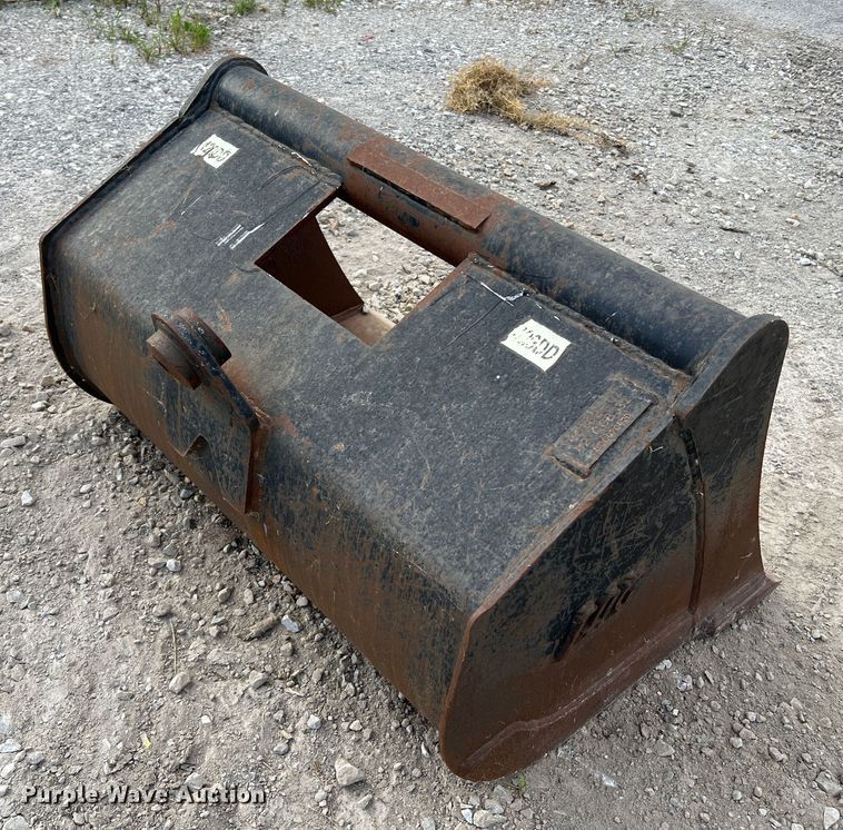 image for item KC9879 2008 Takeuchi TB180FR  excavator