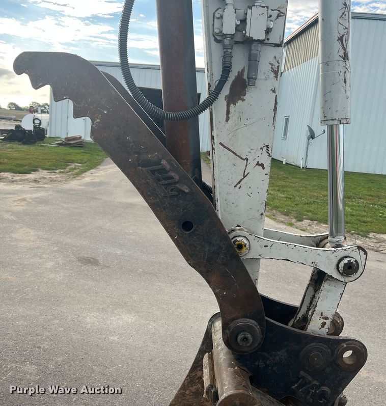 image for item KC9879 2008 Takeuchi TB180FR  excavator