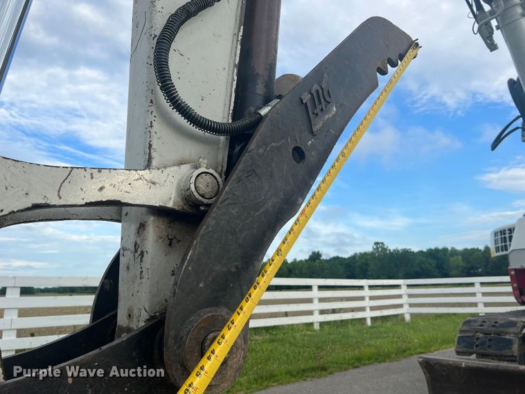 image for item KC9879 2008 Takeuchi TB180FR  excavator