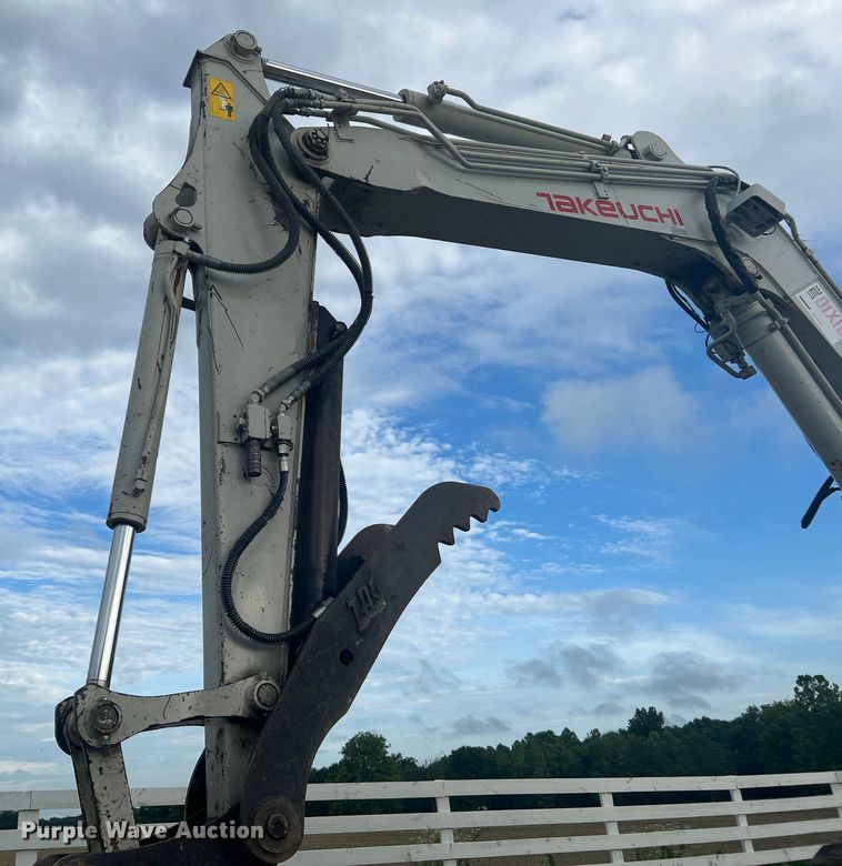 image for item KC9879 2008 Takeuchi TB180FR  excavator