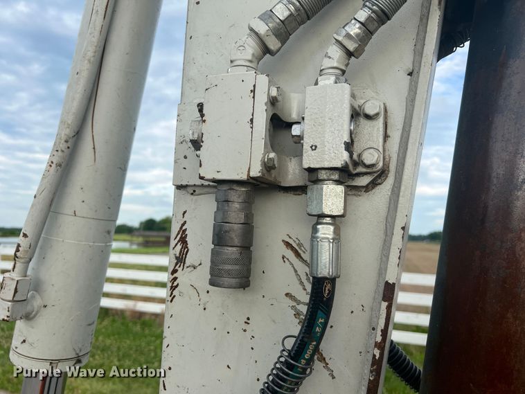 image for item KC9879 2008 Takeuchi TB180FR  excavator