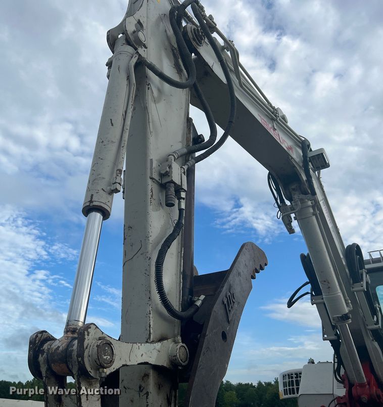 image for item KC9879 2008 Takeuchi TB180FR  excavator