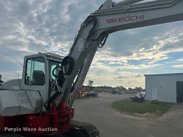 image for item KC9879 2008 Takeuchi TB180FR  excavator