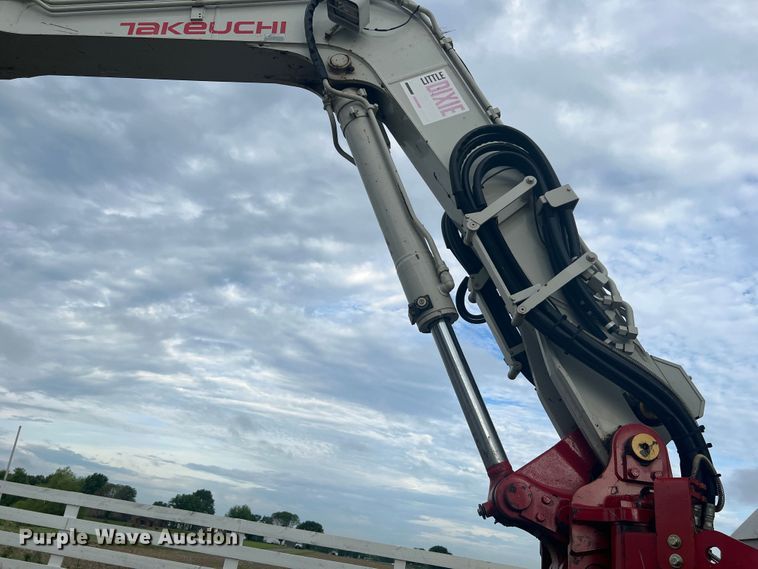 image for item KC9879 2008 Takeuchi TB180FR  excavator