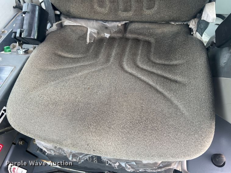 image for item KC9879 2008 Takeuchi TB180FR  excavator