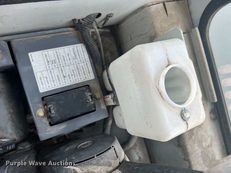 image for item KC9879 2008 Takeuchi TB180FR  excavator