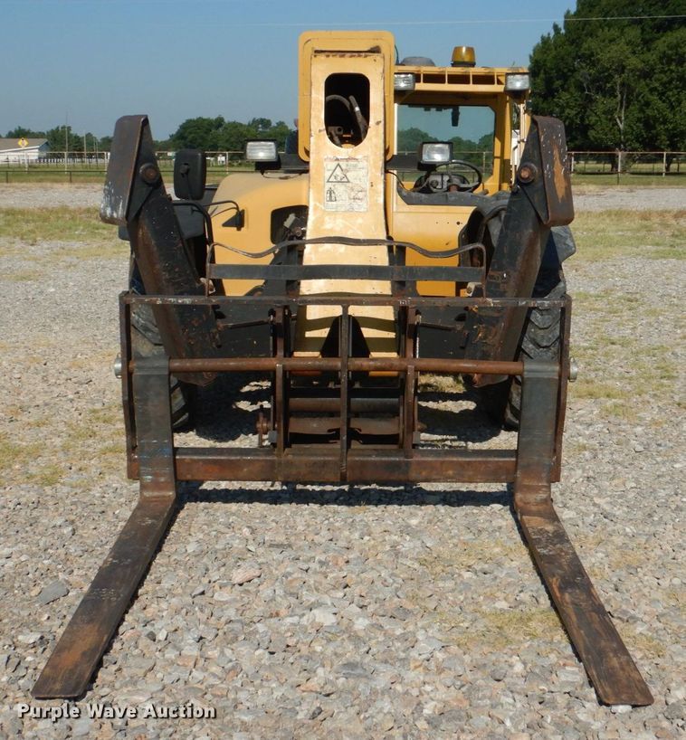 image for item KJ9859 2008 Caterpillar TL943  telehandler