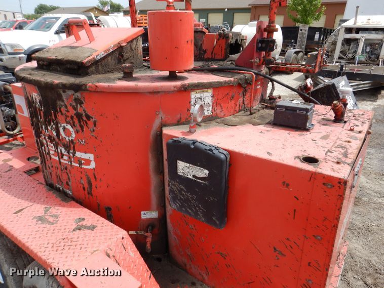 image for item KN9819 2011 Crafco E-Z 1000  melter applicator