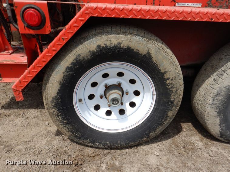 image for item KN9819 2011 Crafco E-Z 1000  melter applicator