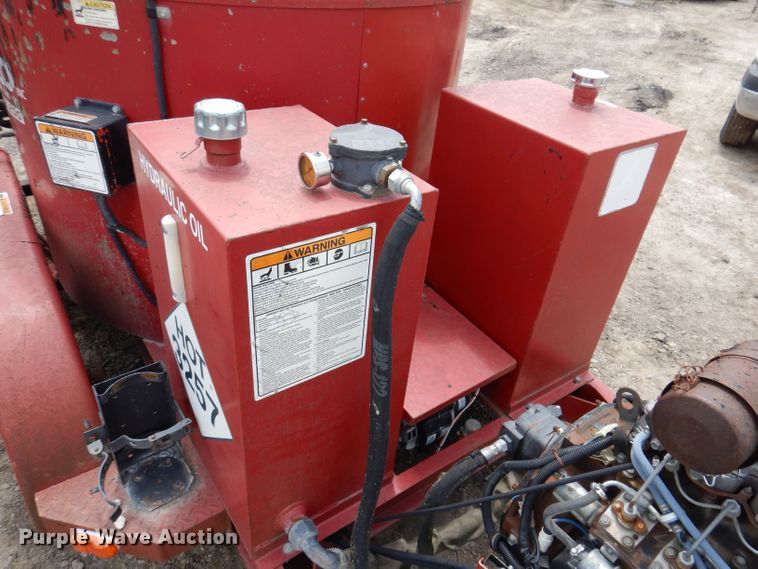 image for item KN9820 Crafco E-Z 200  melter applicator