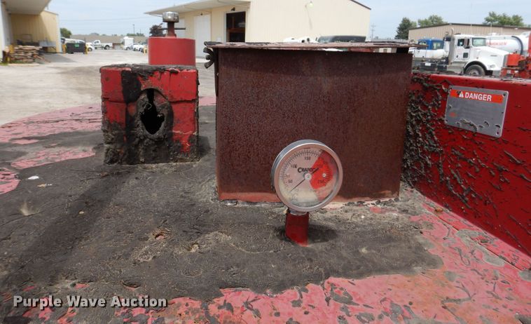 image for item KN9820 Crafco E-Z 200  melter applicator