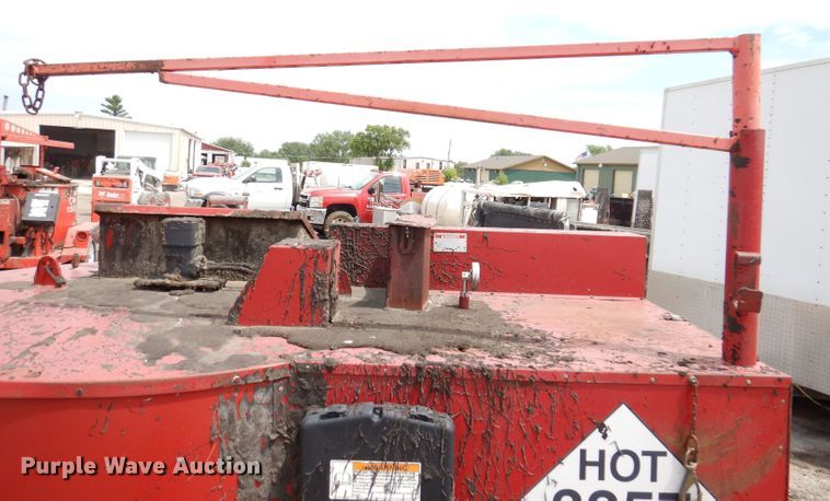 image for item KN9820 Crafco E-Z 200  melter applicator