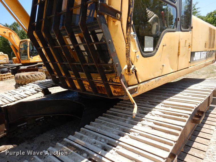 image for item KR9200 1997 John Deere 790ELC  excavator